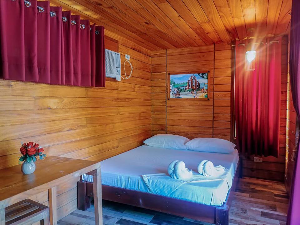 Pastora Homestay Mabinay Bagian luar foto