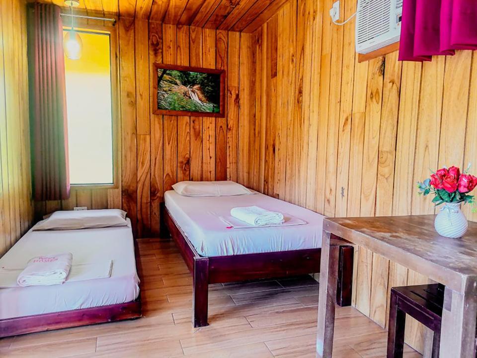 Pastora Homestay Mabinay Bagian luar foto